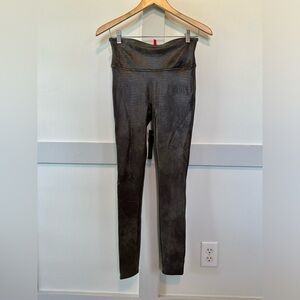SPANX Faux Snake Skin Leggings Sz. M